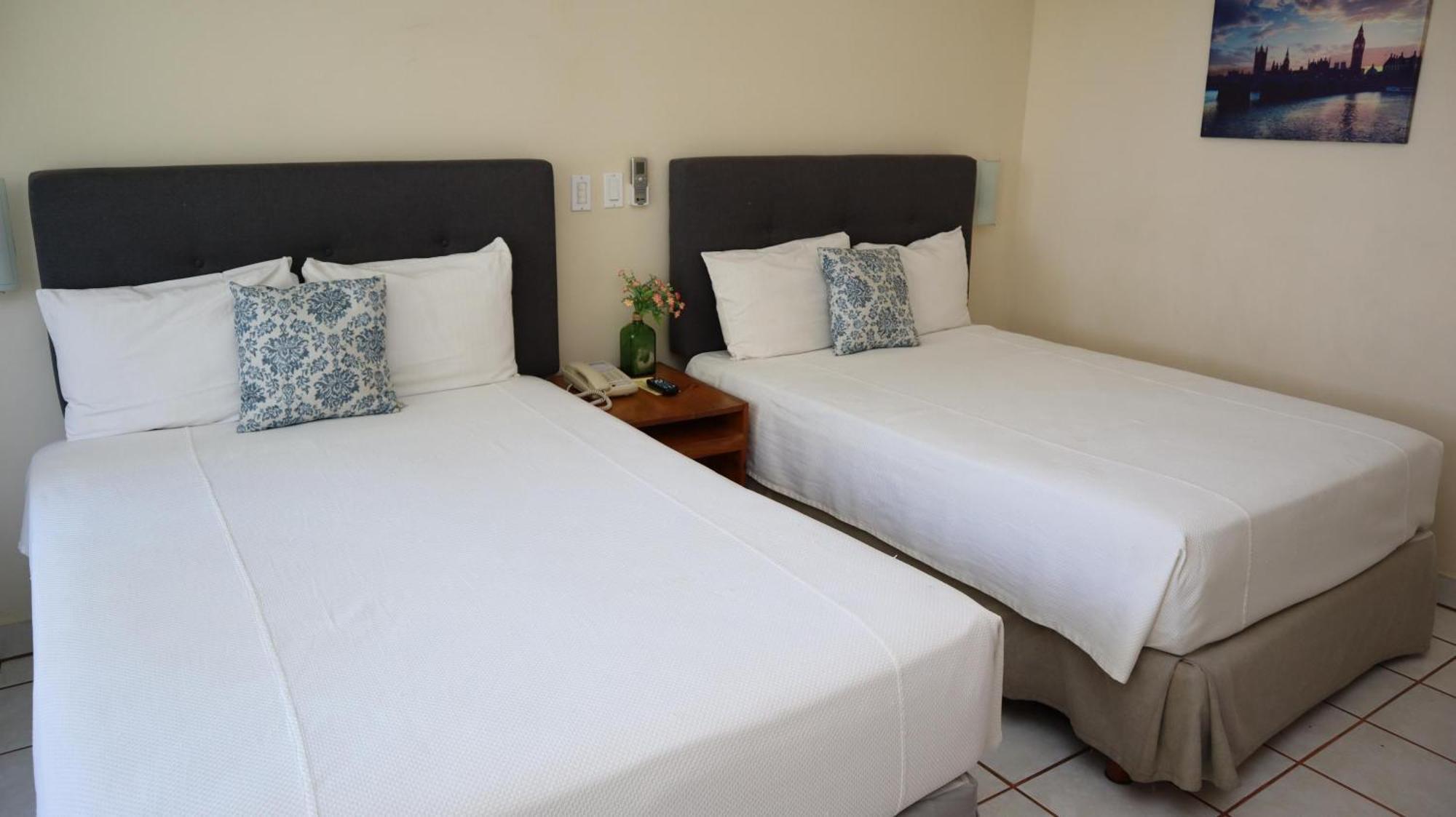La Concha Beach Hotel & Club La Paz Esterno foto